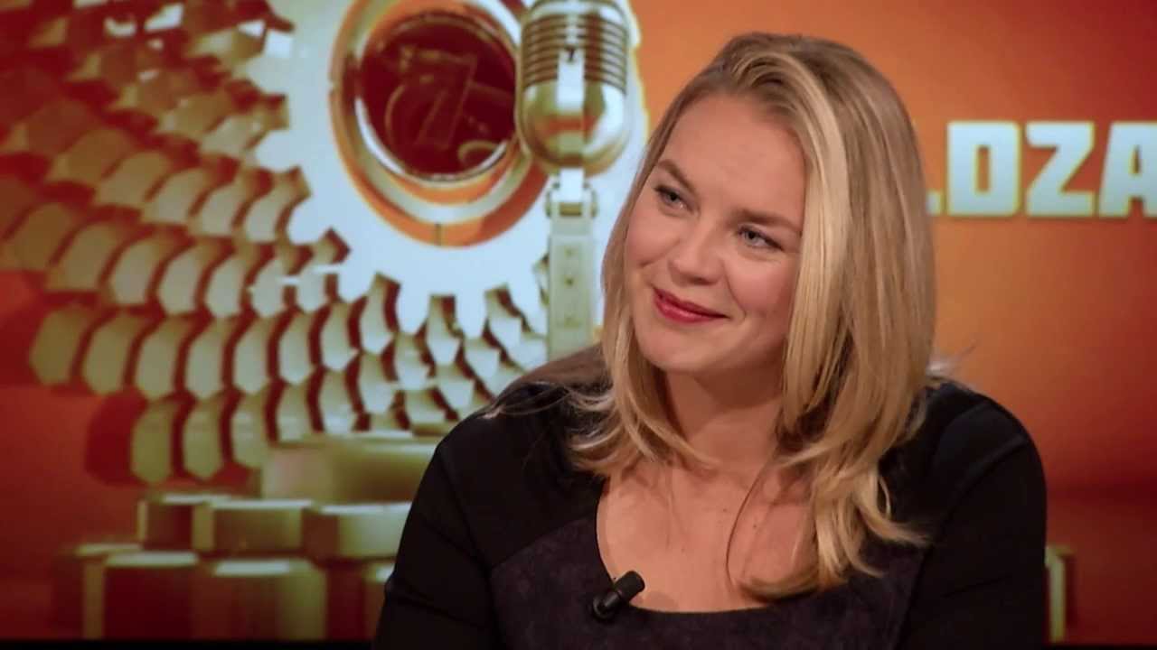 Adjiedj Bakas: 'In 2014 gaat de economie terug naar de basis'